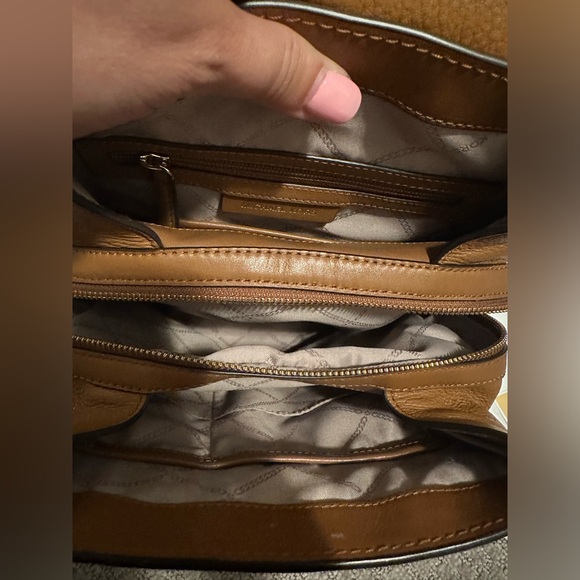 Michael Kors Raven Medium Backpack Pebbled Leather with Dust Bag - Picture 14 of 17